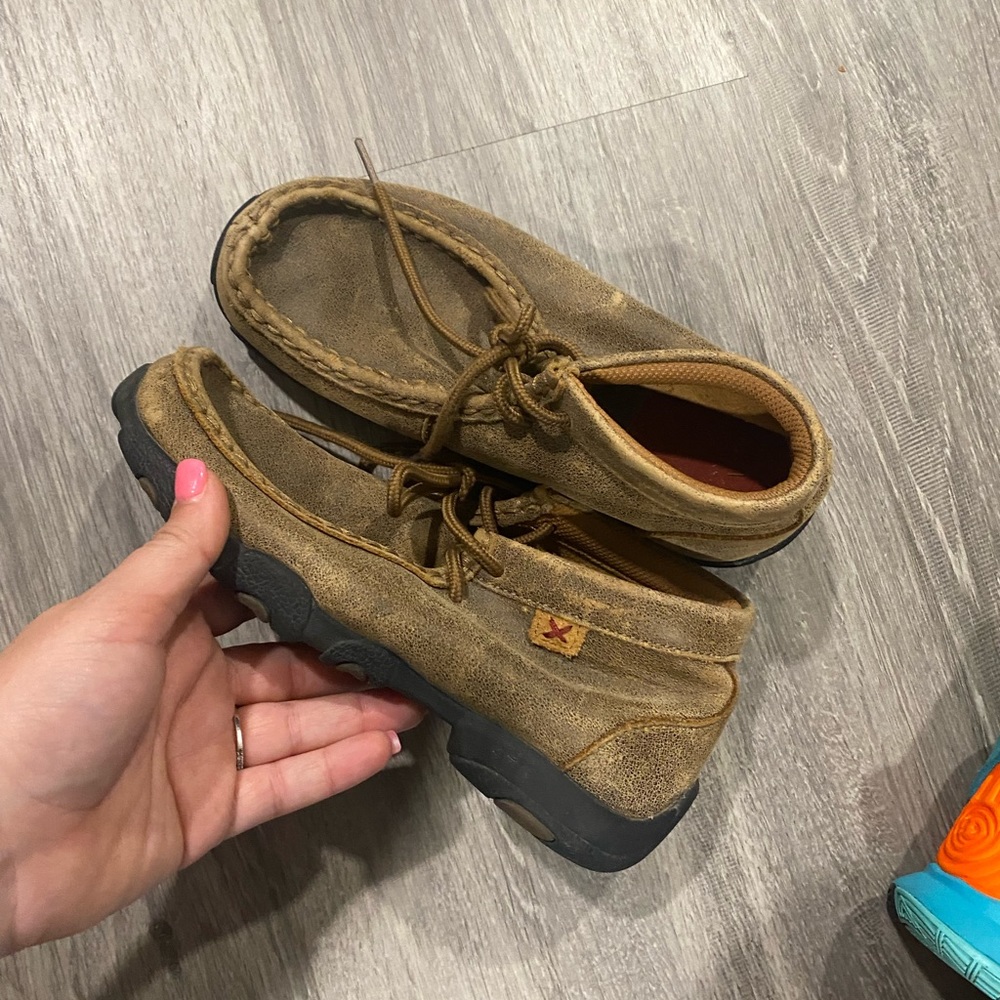 Kids Mocs.